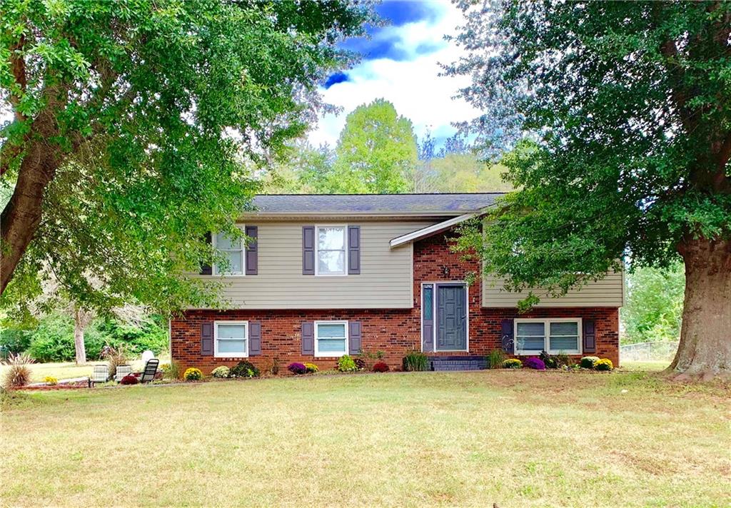 1246 Fairway Drive Newton NC 28658