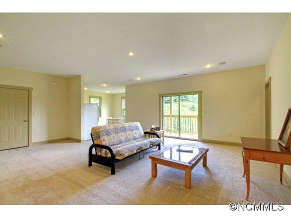 829 New Stock Road Weaverville NC 28787