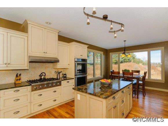 829 New Stock Road Weaverville NC 28787