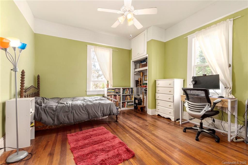 238 Westwood Place Asheville NC 28806