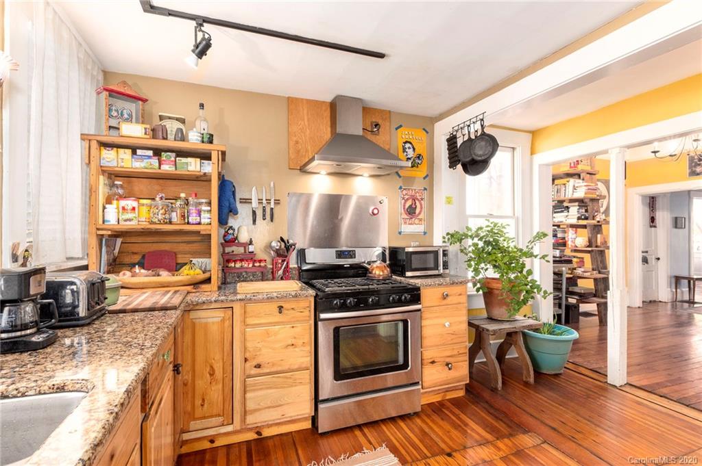 238 Westwood Place Asheville NC 28806