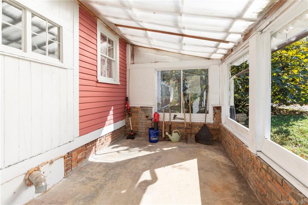 238 Westwood Place Asheville NC 28806
