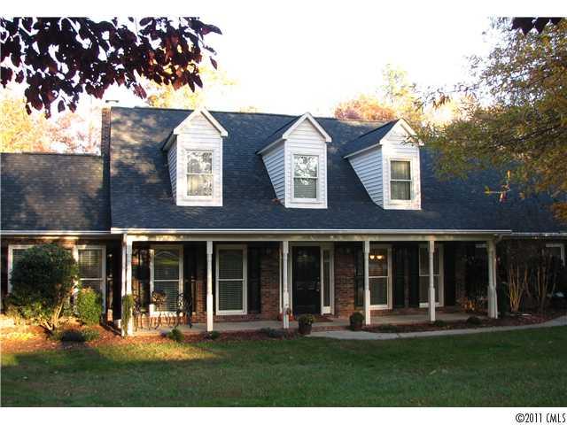5547 Deer Run Court Davidson NC 28036
