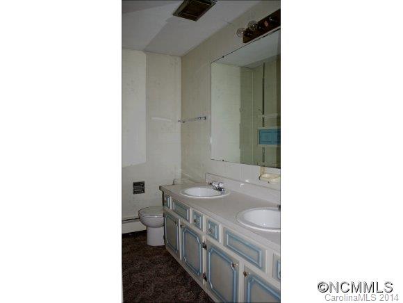 15 Revonda Drive Asheville NC 28804