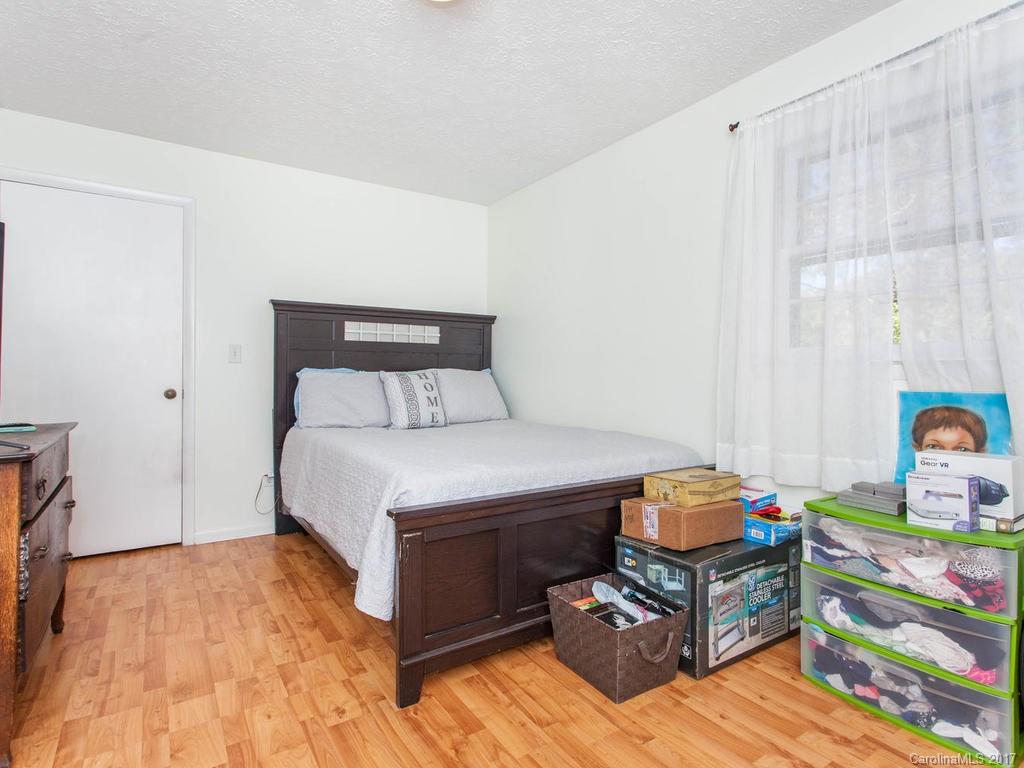 335 Buckeye Cove Road Swannanoa NC 28778