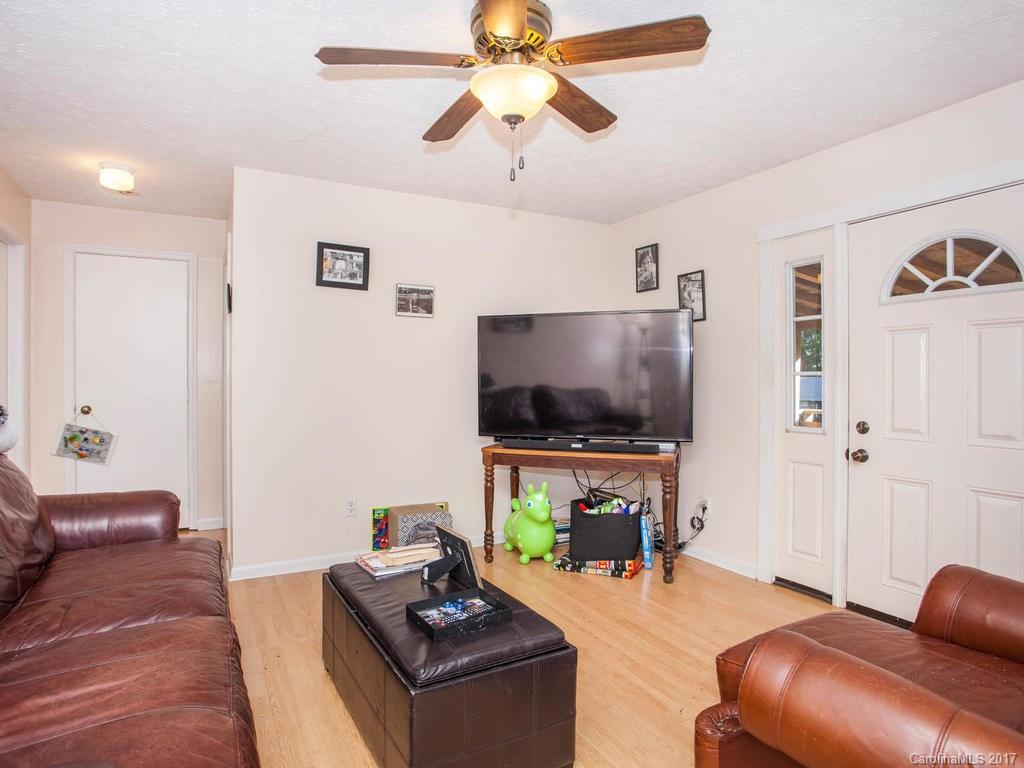 335 Buckeye Cove Road Swannanoa NC 28778