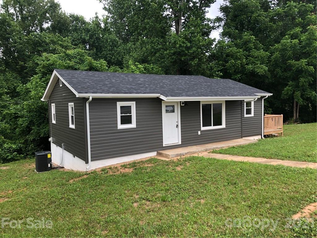 1709 Stacy Hill Road Marion NC 28752