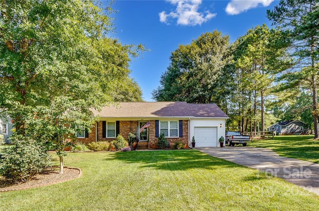 2418 Live Oak Court Gastonia NC 28056