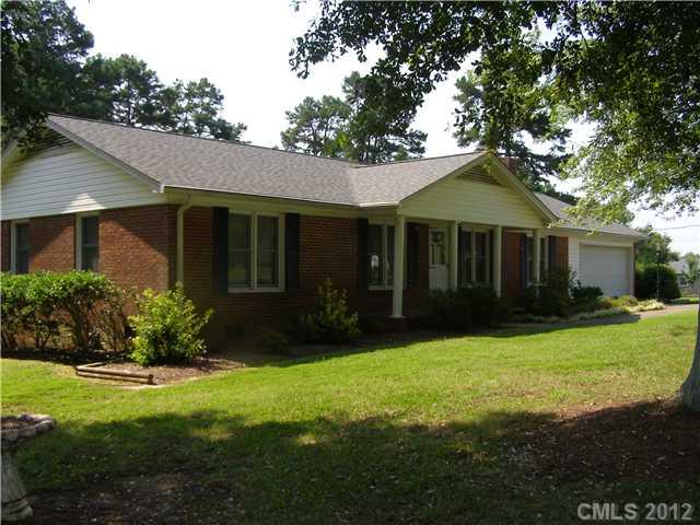 1606 N Oak Drive Shelby NC 28150