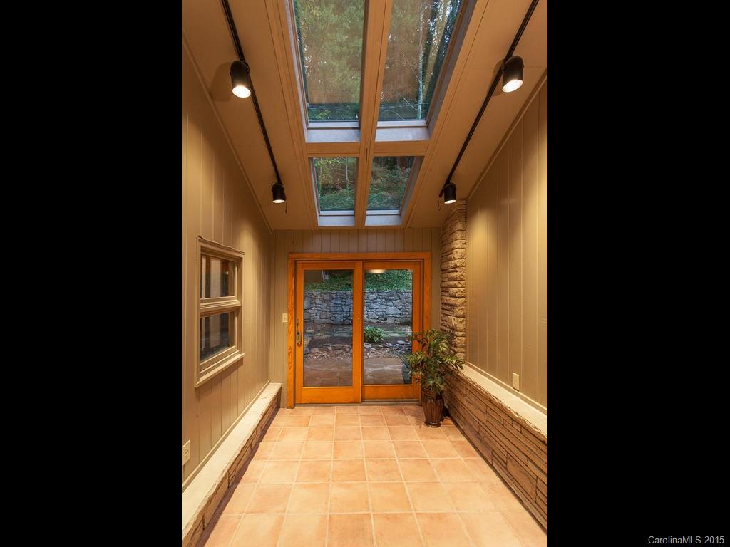 21 Griffing Circle Asheville NC 28804