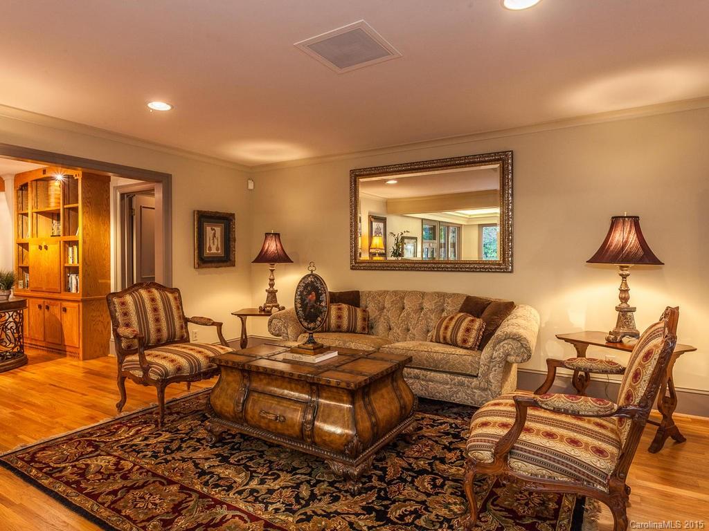 21 Griffing Circle Asheville NC 28804