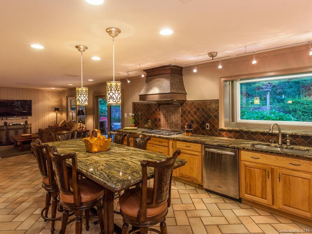 21 Griffing Circle Asheville NC 28804