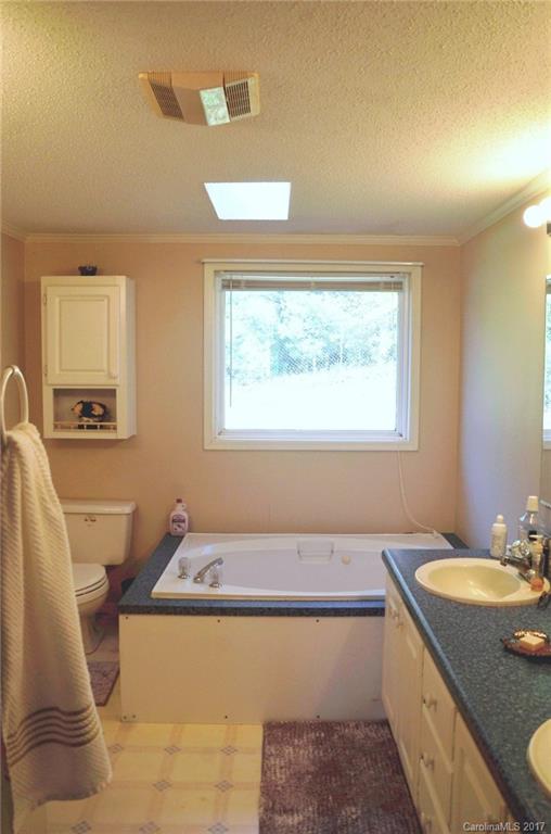 128 Quiet Woods Drive Leicester NC 28748
