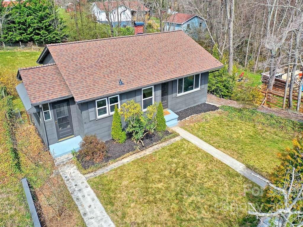 19 Gossett Road Candler NC 28715