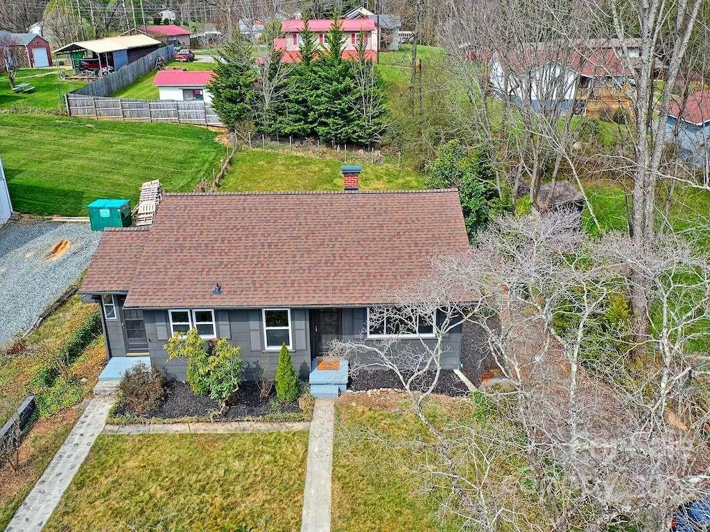 19 Gossett Road Candler NC 28715