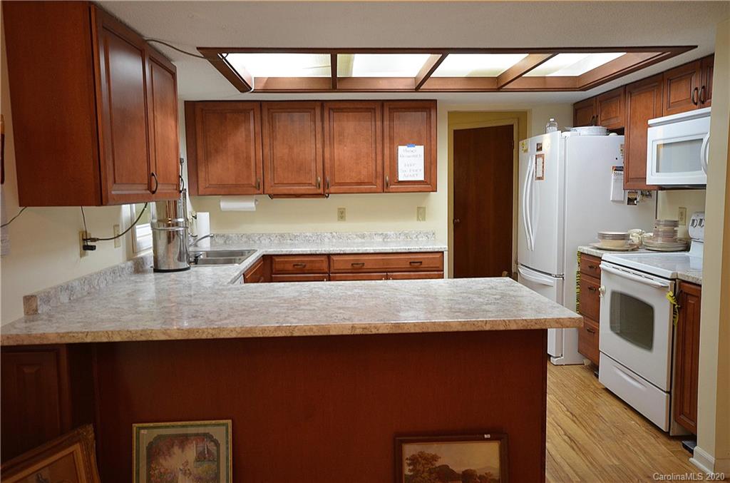 351 Dogwood Road Candler NC 28715