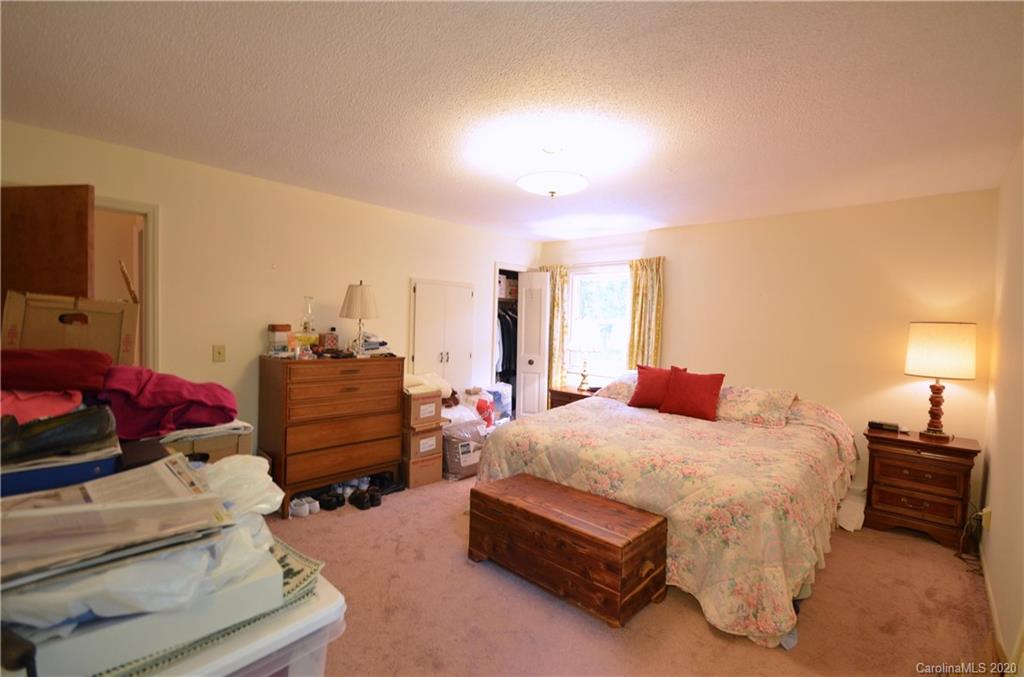 351 Dogwood Road Candler NC 28715