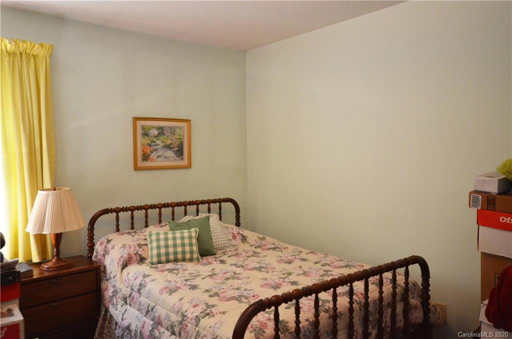 351 Dogwood Road Candler NC 28715