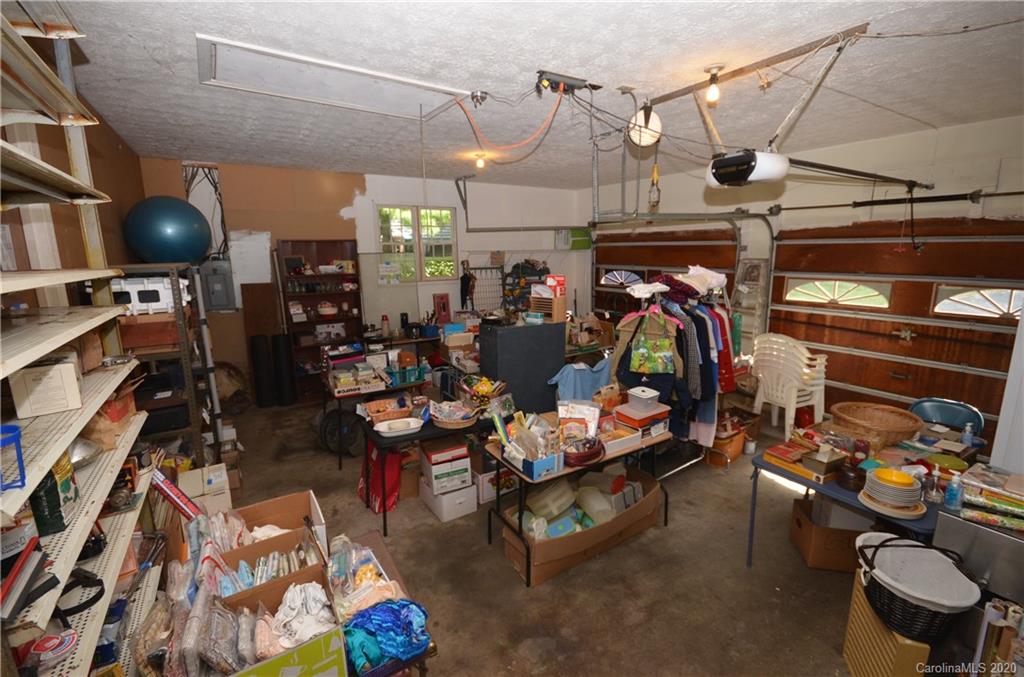 351 Dogwood Road Candler NC 28715