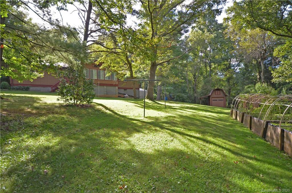 351 Dogwood Road Candler NC 28715