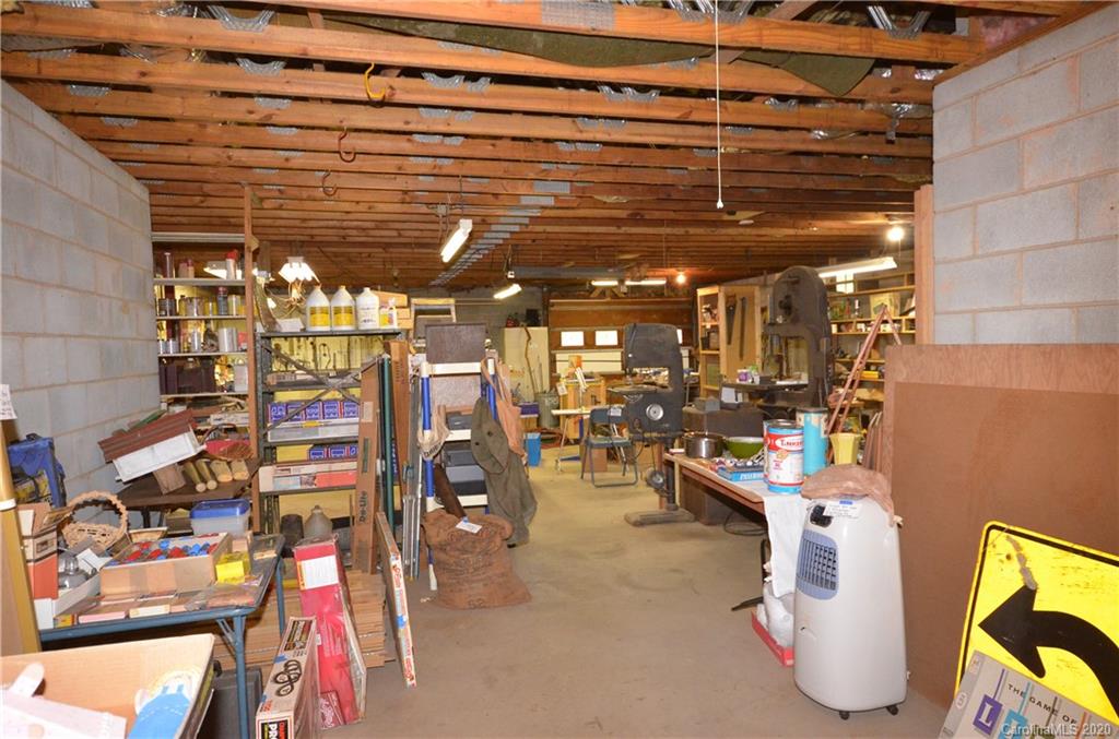 351 Dogwood Road Candler NC 28715