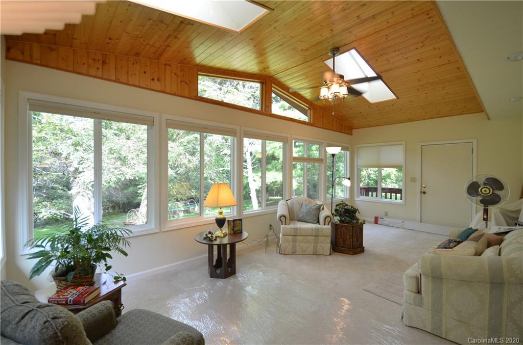 351 Dogwood Road Candler NC 28715