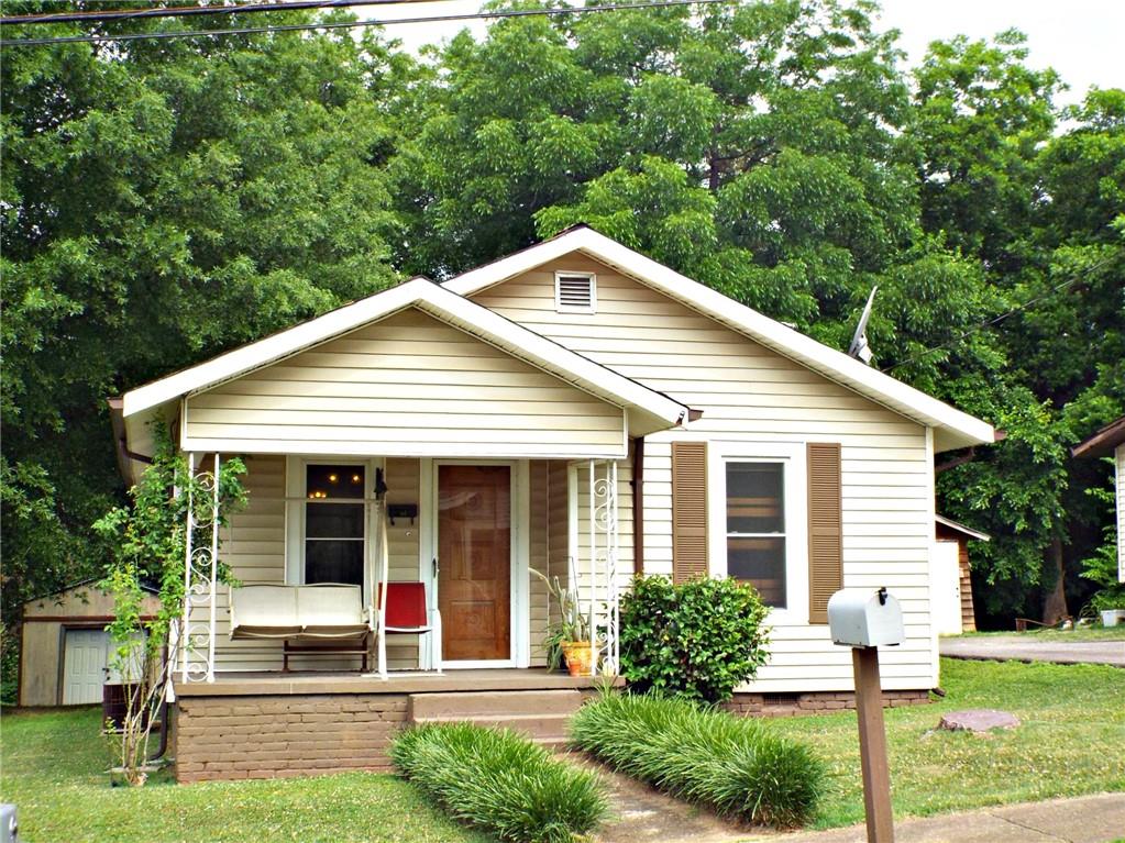 326 S Cline Avenue Newton NC 28658