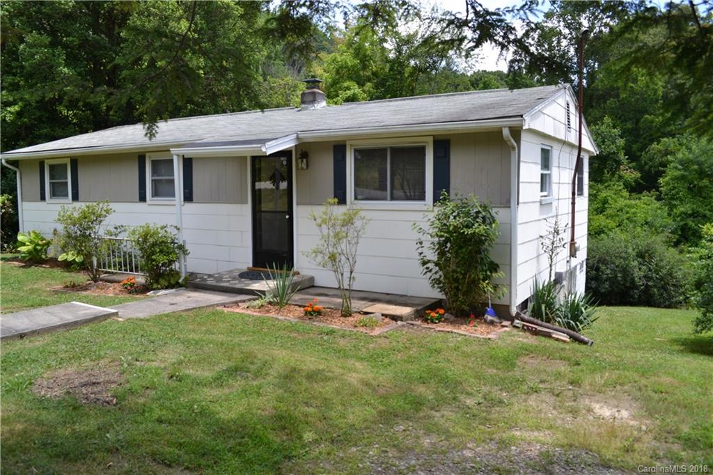 35 Deavermont Circle Asheville NC 28806