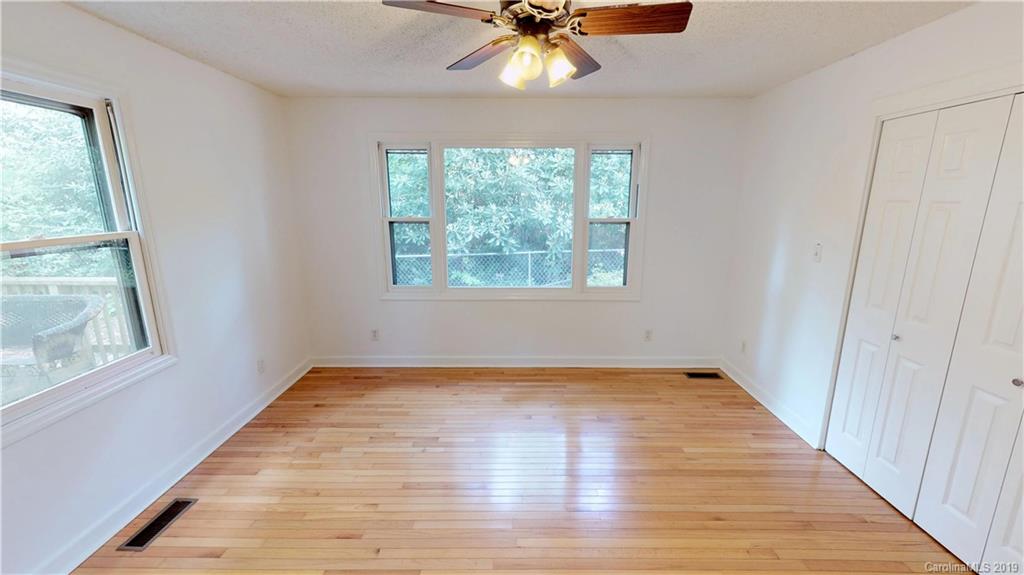 254 Whitaker Road Fairview NC 28730
