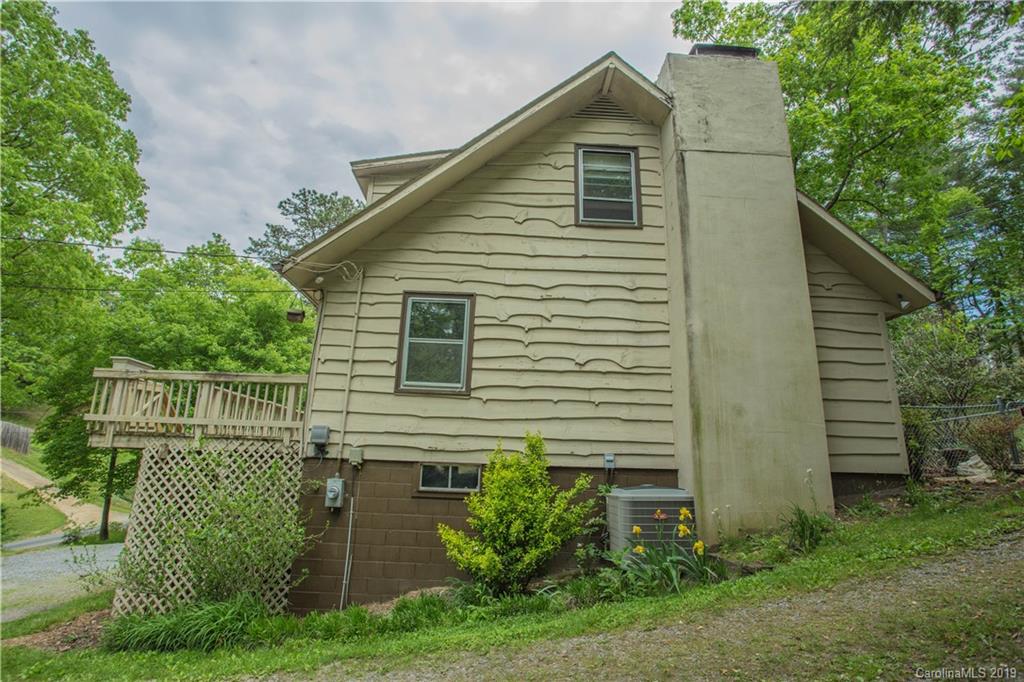 254 Whitaker Road Fairview NC 28730