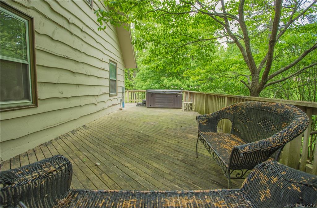 254 Whitaker Road Fairview NC 28730