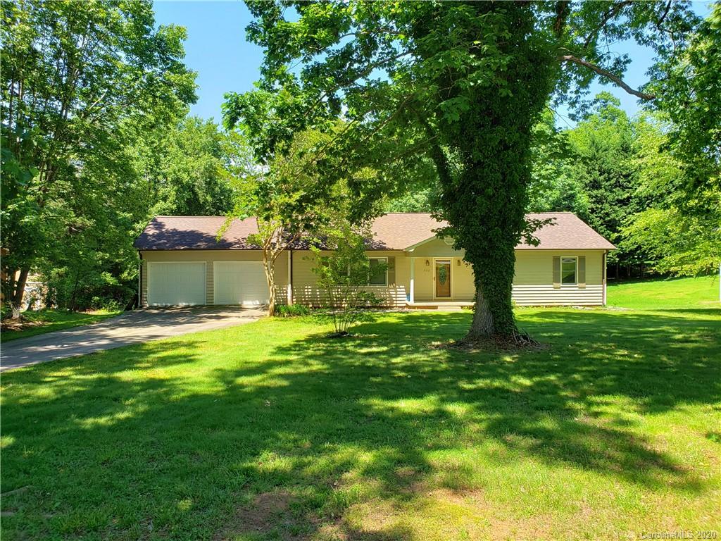 9417 Indian Hills Street Hickory NC 28601
