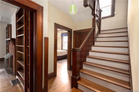 84 Forest Hill Drive Asheville NC 28803