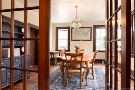 84 Forest Hill Drive Asheville NC 28803
