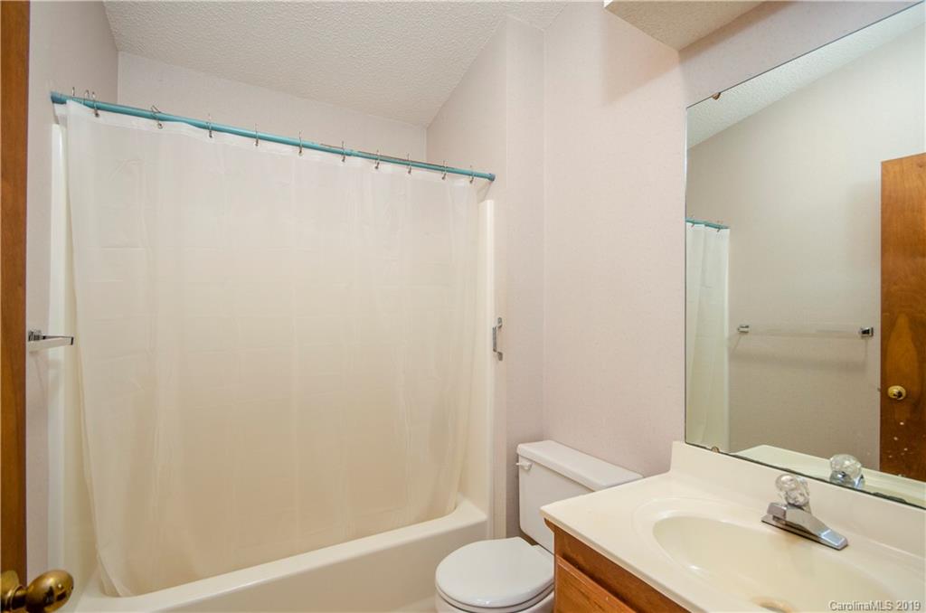 2 Fieldcrest Court Asheville NC 28806