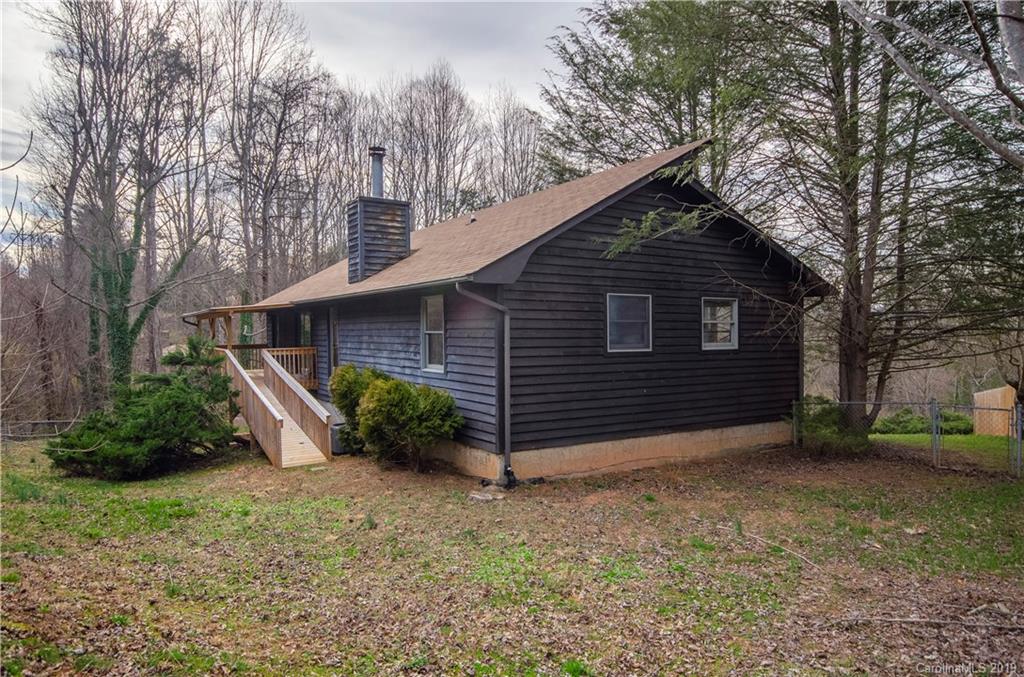 2 Fieldcrest Court Asheville NC 28806