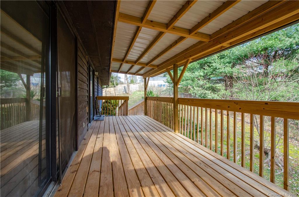 2 Fieldcrest Court Asheville NC 28806