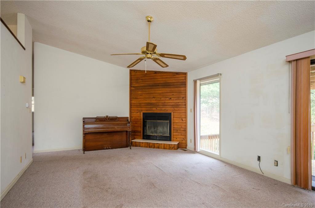 2 Fieldcrest Court Asheville NC 28806