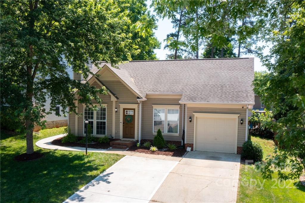 7413 Wapiti Court Charlotte NC 28273