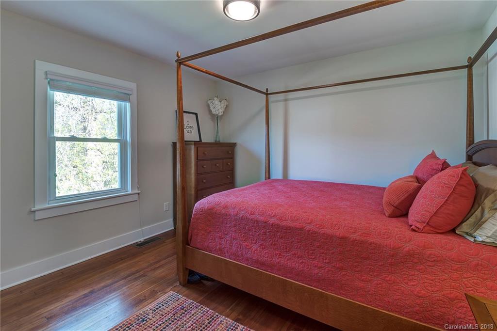 34 Gray Street Asheville NC 28801