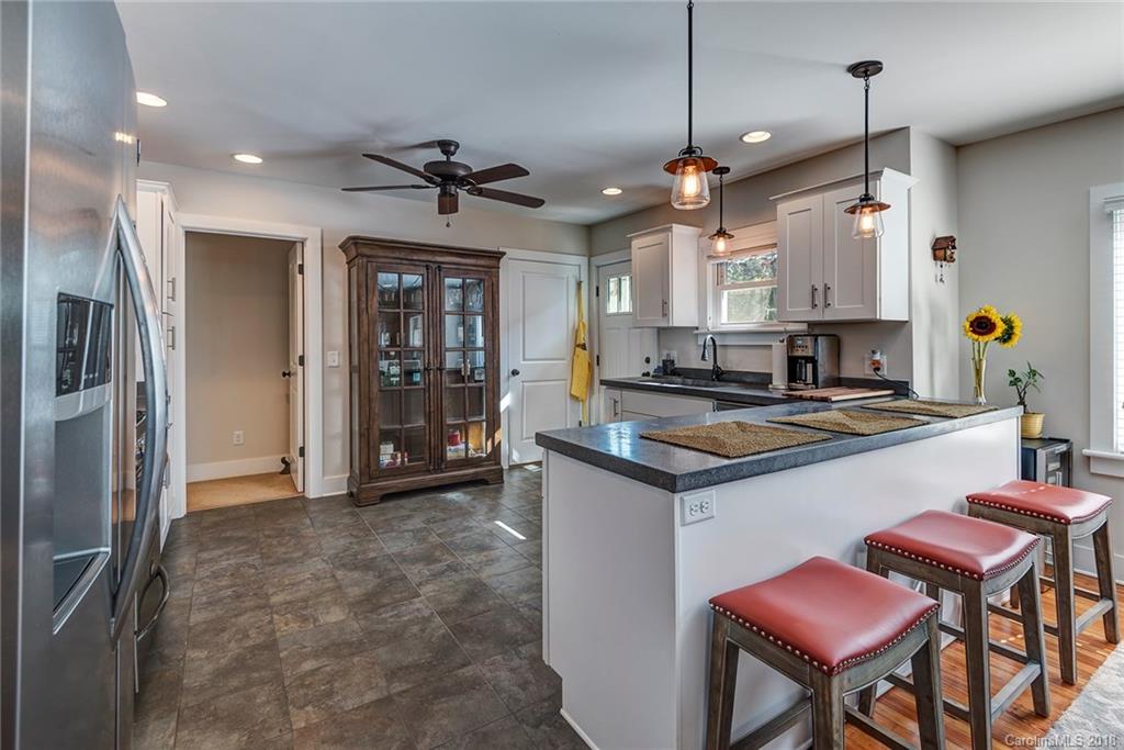 34 Gray Street Asheville NC 28801