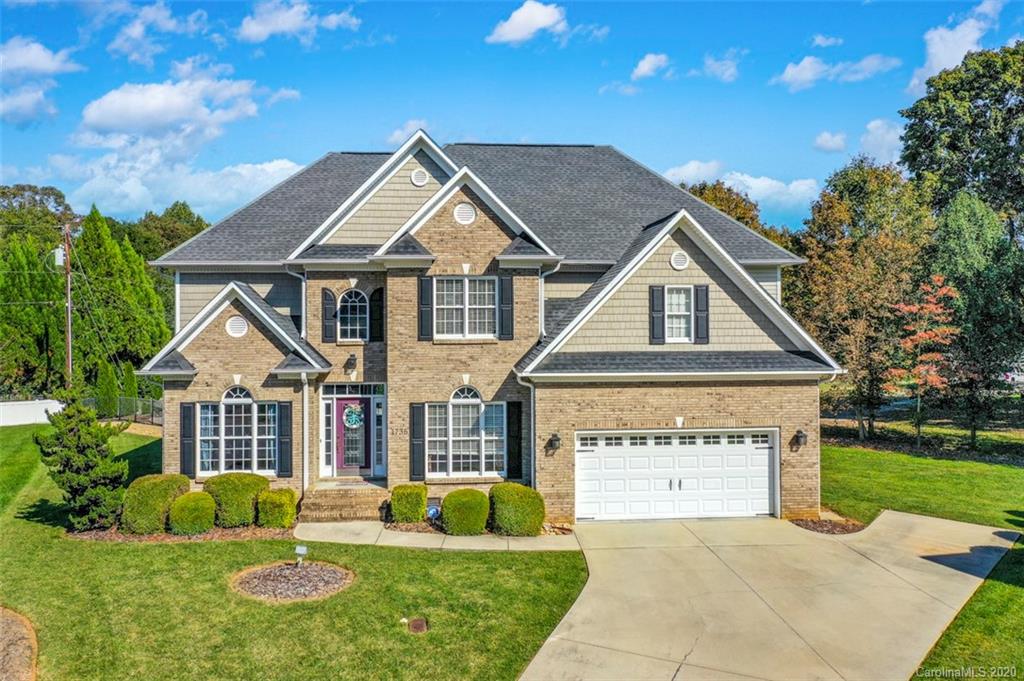1735 30th Avenue Place NE Hickory NC 28601