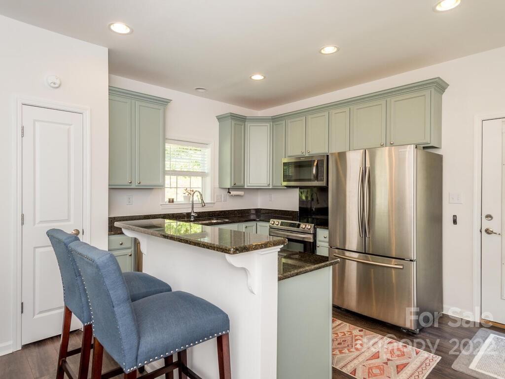 4 Willow Shade Drive Asheville NC 28806