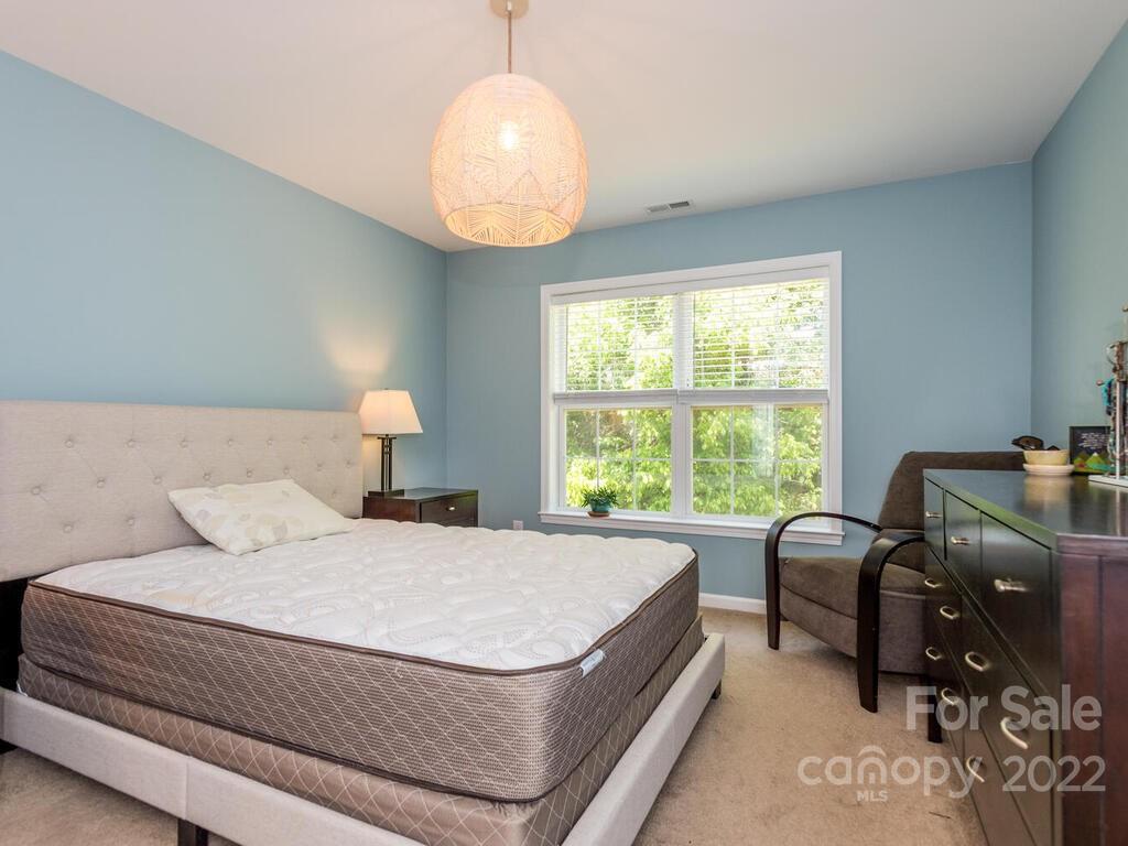4 Willow Shade Drive Asheville NC 28806