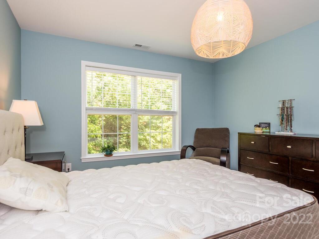 4 Willow Shade Drive Asheville NC 28806
