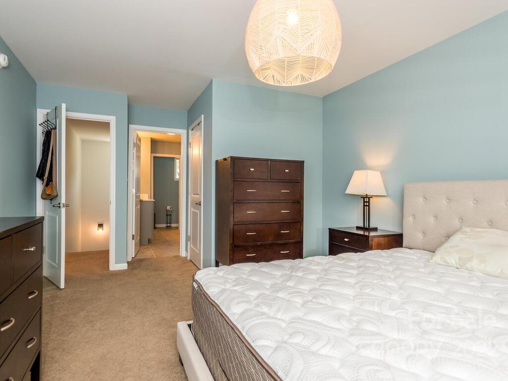 4 Willow Shade Drive Asheville NC 28806