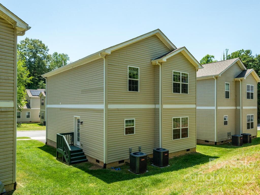 4 Willow Shade Drive Asheville NC 28806