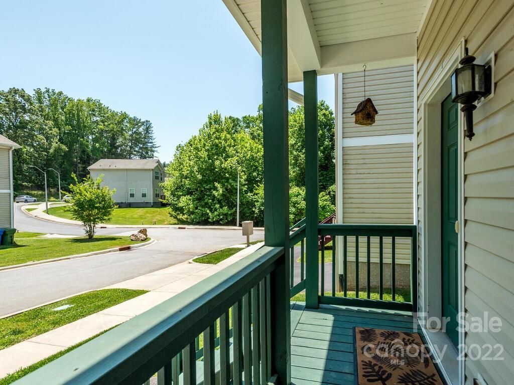 4 Willow Shade Drive Asheville NC 28806