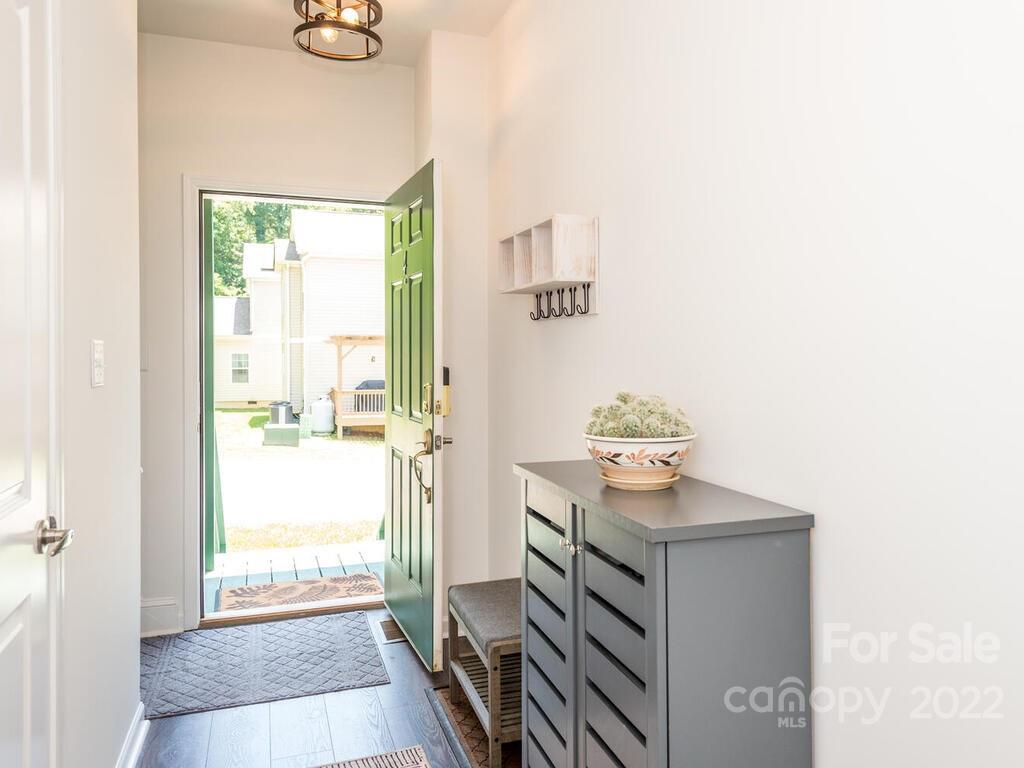4 Willow Shade Drive Asheville NC 28806