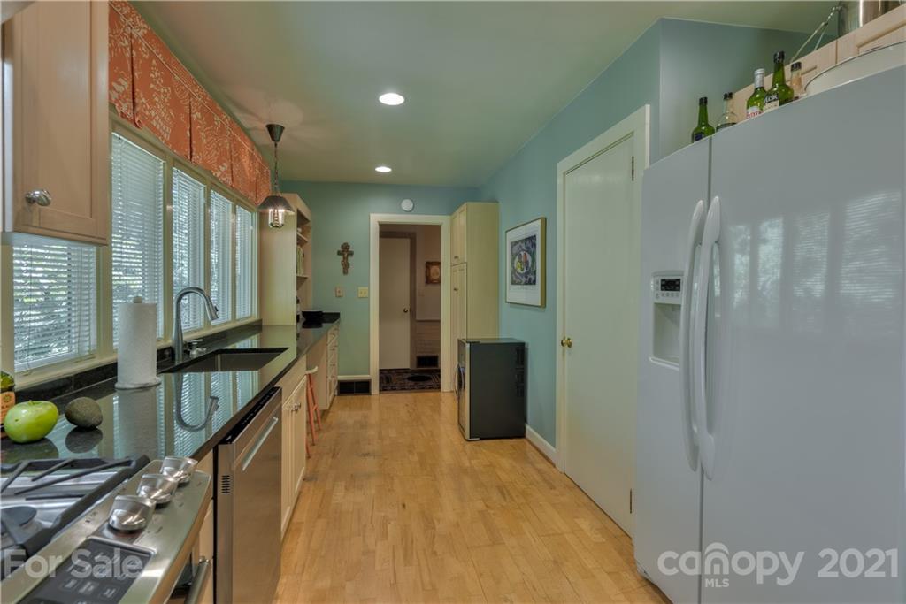 185 Greenstoke Loop Tryon NC 28782
